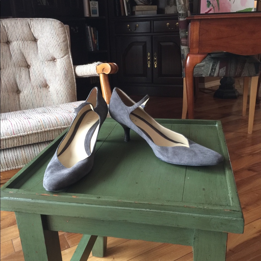 COPY - Ralph Lauren suede grey kitten heels